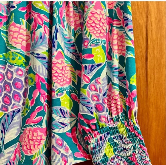 Lilly Pulitzer Smocked Blouse 3/4 Sleeve - Picture 2 of 5